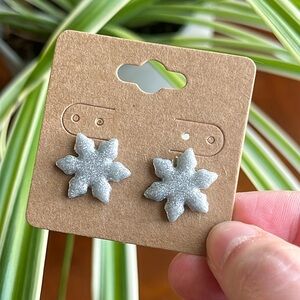 Snowflake Studs Earrings